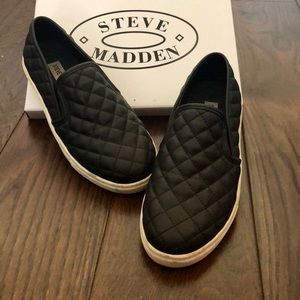 Steve Madden Ecentrcq Black Slip Ons